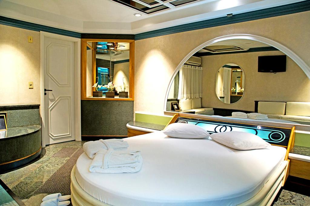  BAMBINA HOTEL - Adults Only