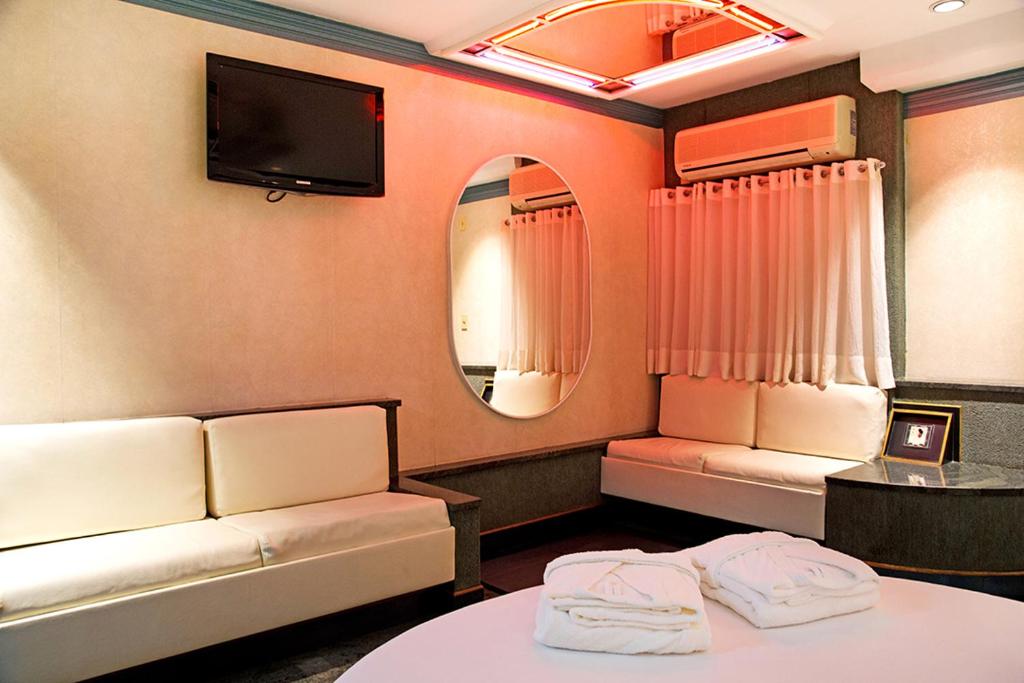  BAMBINA HOTEL - Adults Only