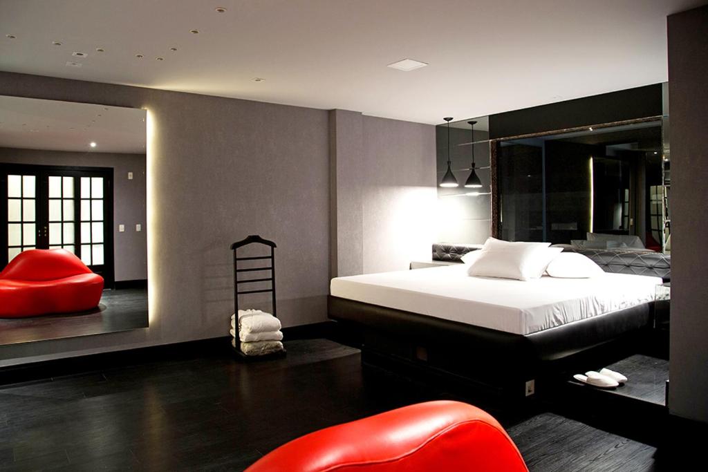  BAMBINA HOTEL - Adults Only