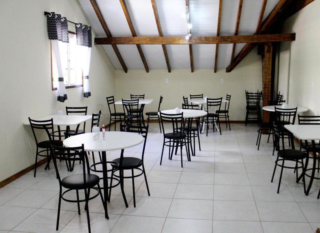 Hospedagem Vó Lina  Hospedagem Vó Lina