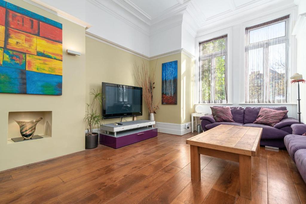 GuestReady - Safe Haven Apartment w Private Garden