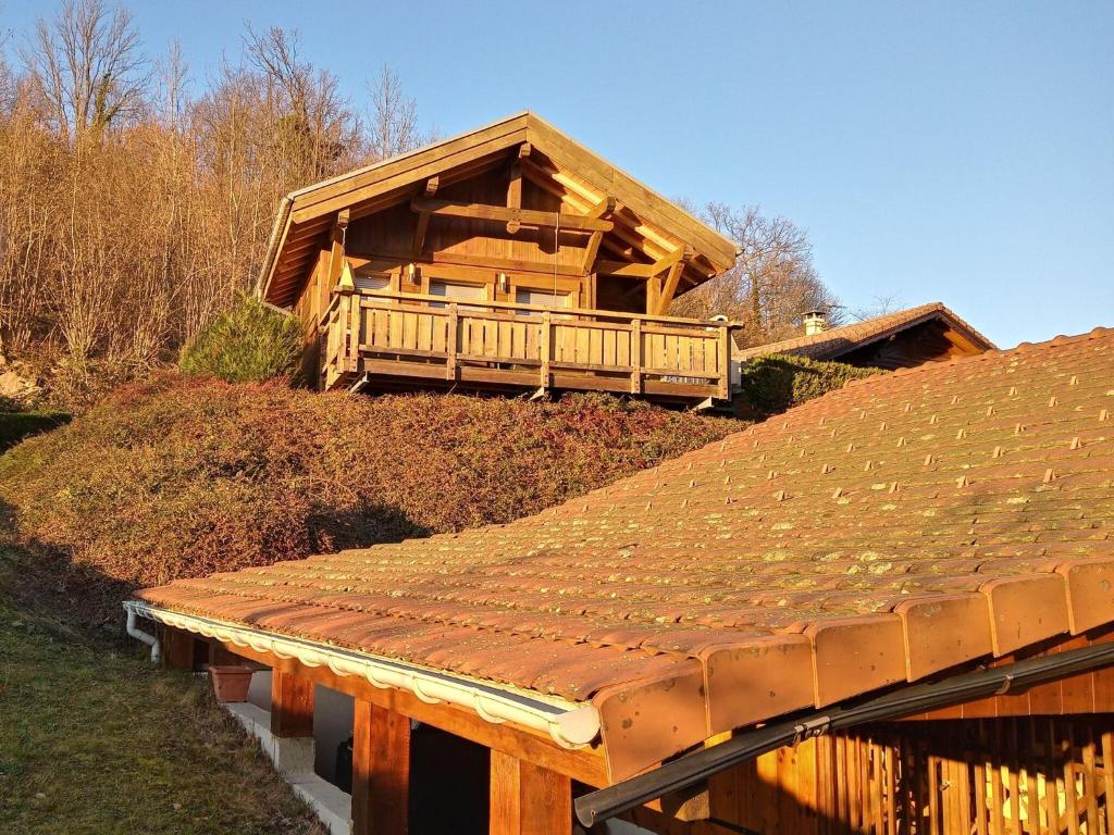 Chalet in lovely, rich forest setting with a beautiful view