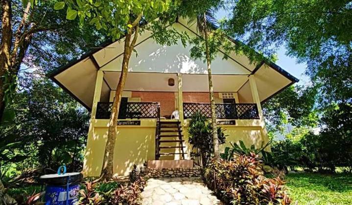 Khao Luang Resort - Salle Familiale Avec Balcon