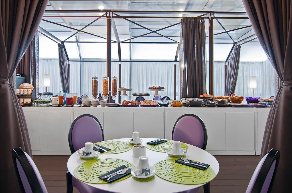 Hotel Caravel - Resim 4