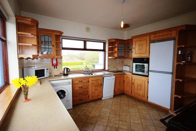 Kuchyň nebo kuchyňský kout v ubytování Pooreen House