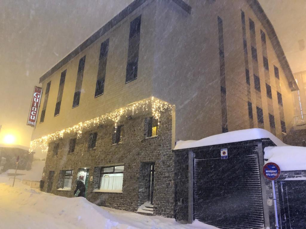 Hotel Guineu v zimě