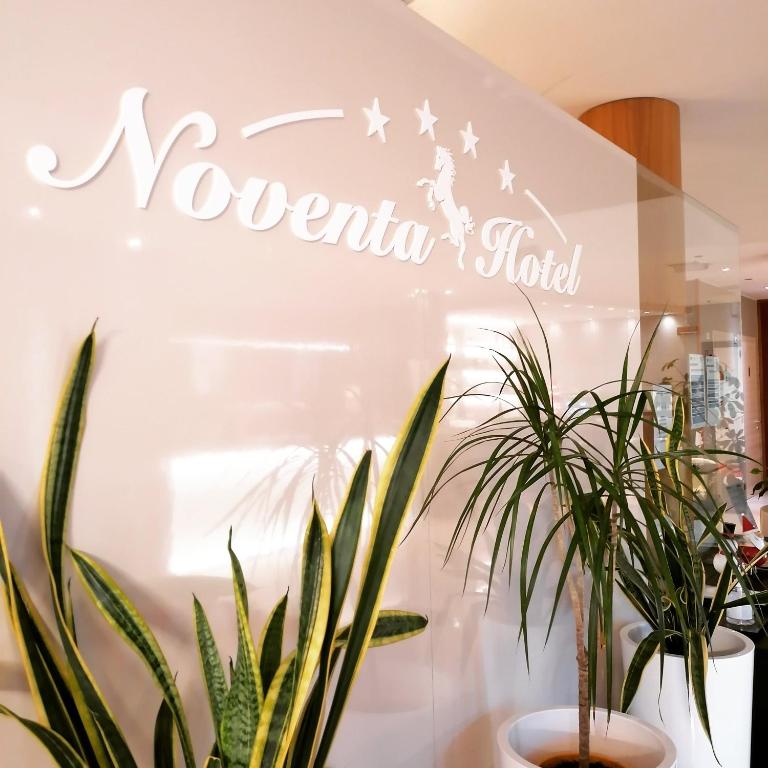 Certifikát, hodnocení, plakát nebo jiný dokument vystavený v ubytování Noventa Hotel