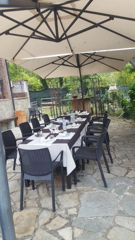 Restaurace v ubytování B&B La Corte Dei Samidagi