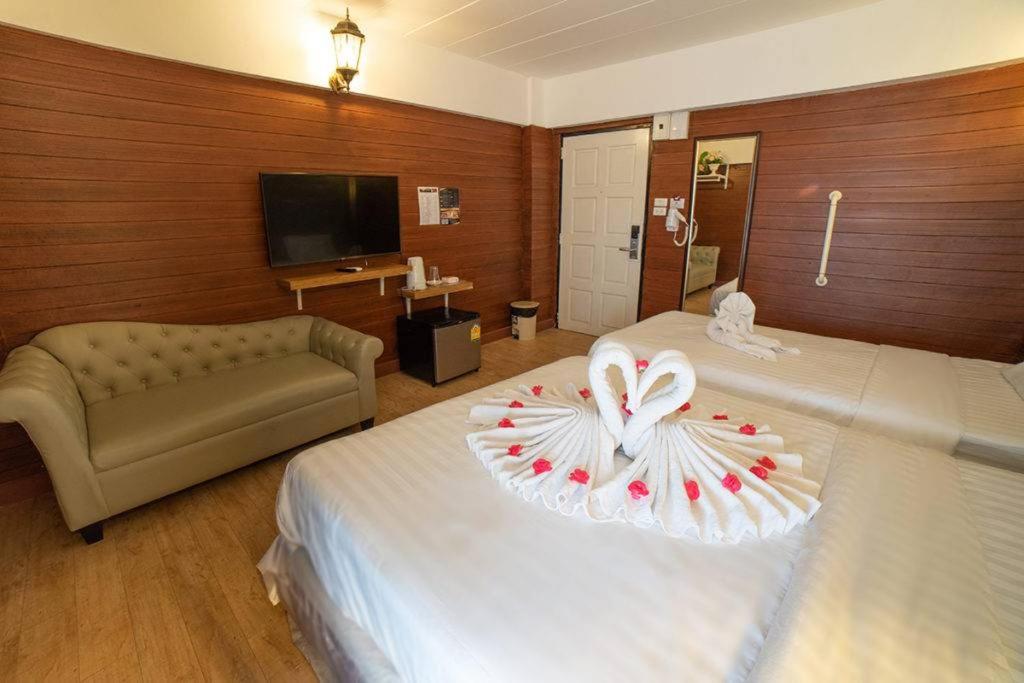 @42 Residence - Resim 31