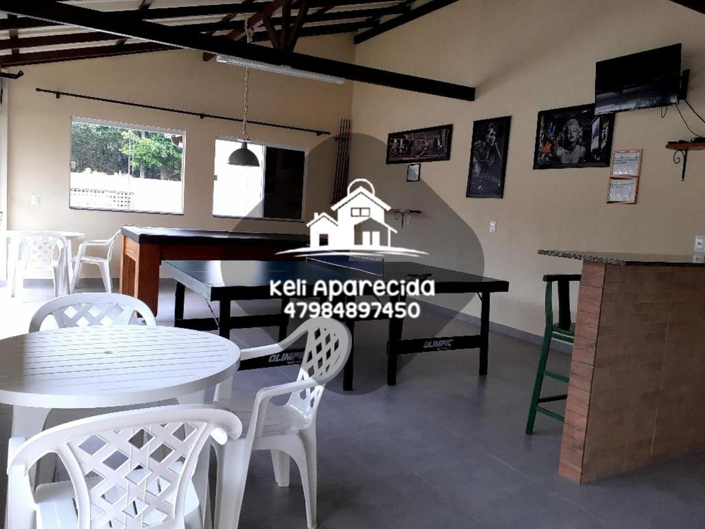  Casa em Canto Grande