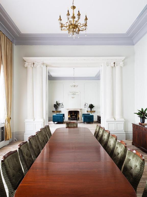 The Columbia - Resim 12