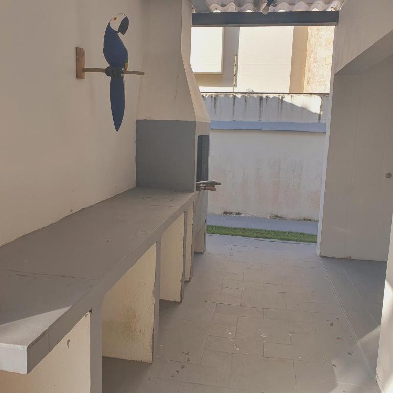  Casa com piscina de frente pro mar