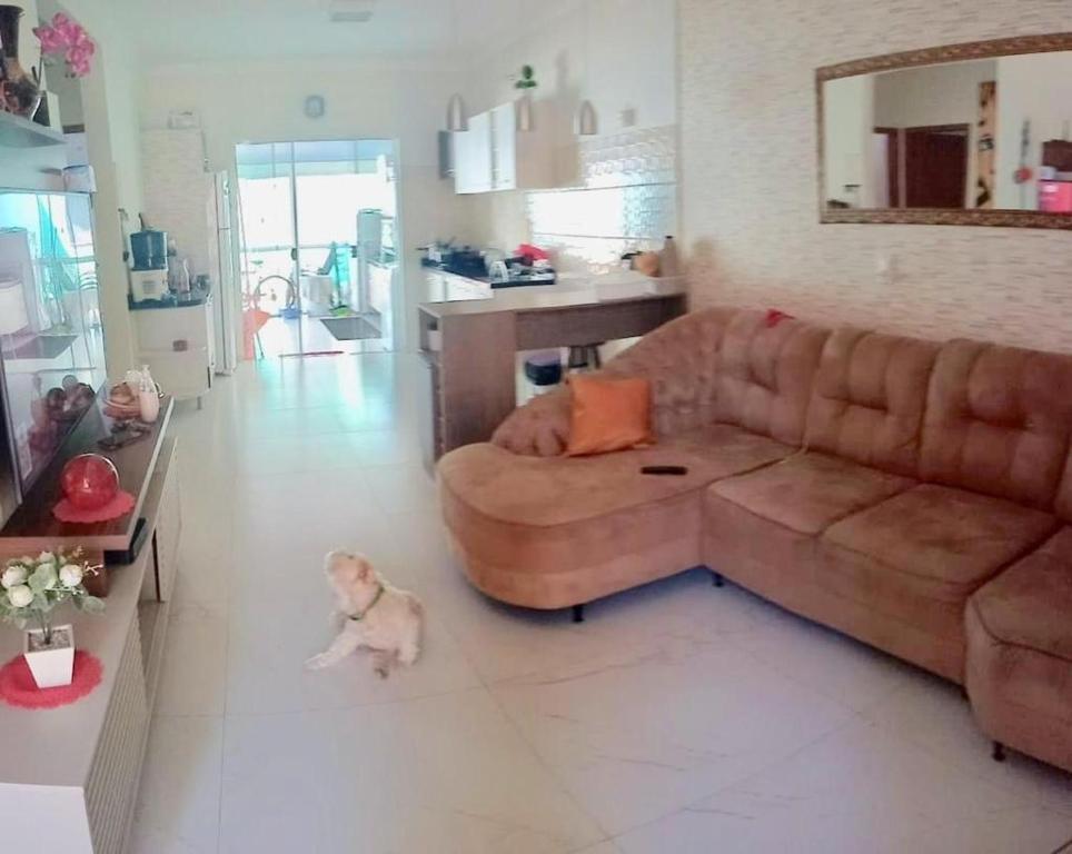  Casa com piscina