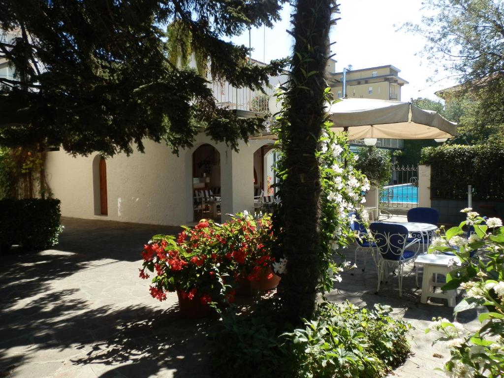 Zahrada ubytování Hotel Nautic B&B