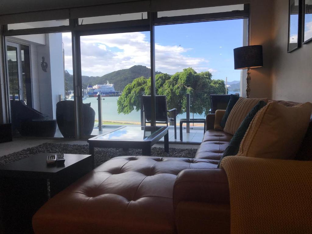 Picton Waterfront Oxley's Luxury Apartment - Resim 14
