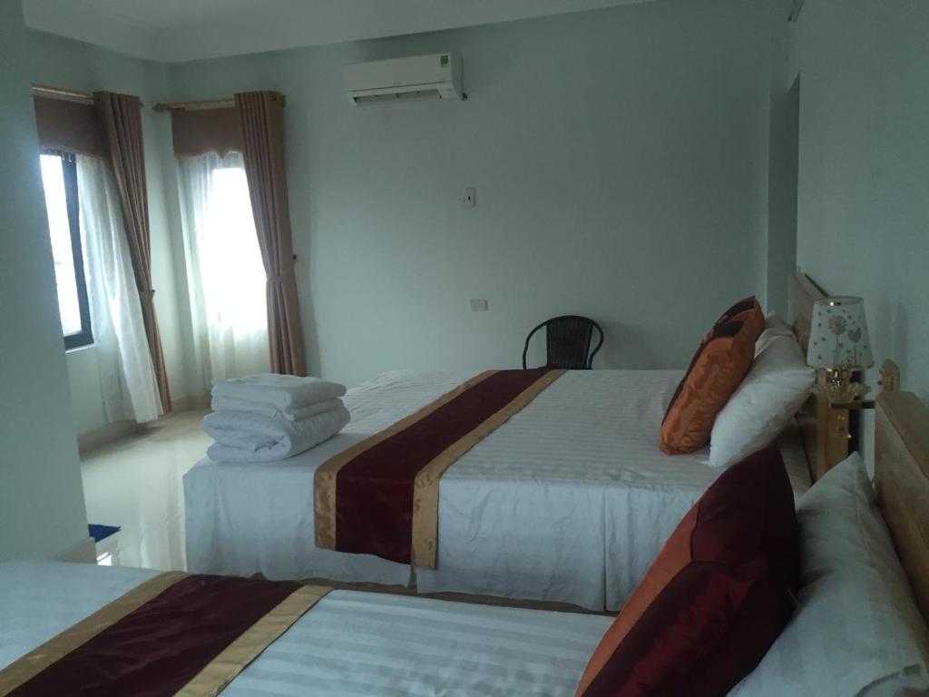 Tam Coc Scenery Homestay - Salle Familiale Avec Vue Sur Le Jardin