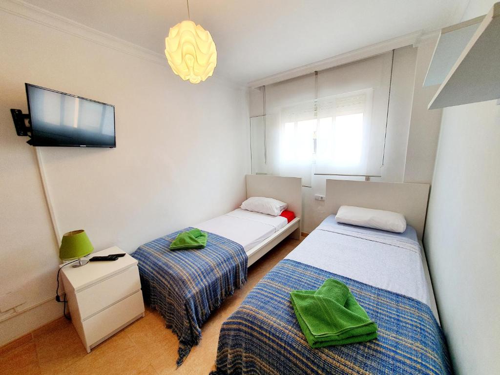 Homestay Low cost Rooms Torreblanca, Fuengirola, Spain ...
