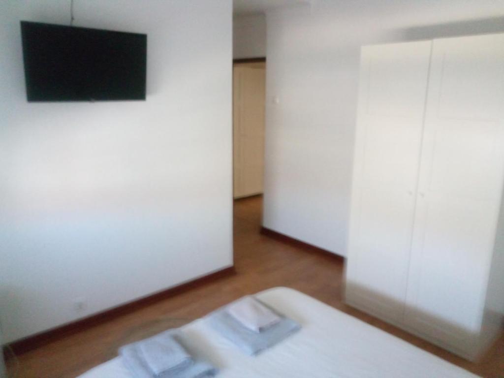 Buddies Family Room - 4