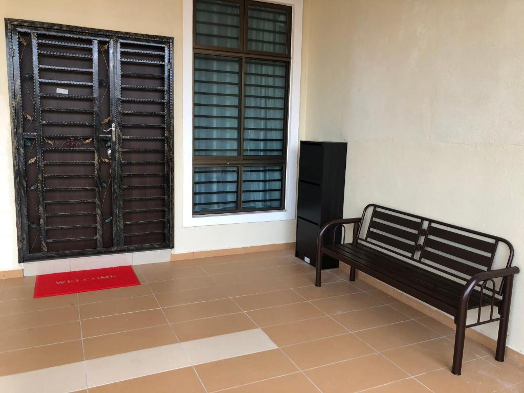 SetiaStayz Kluang - Three-Bedroom House