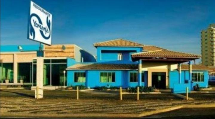  Apto orla de Salvador todo novo e mobiliado Jd Armação