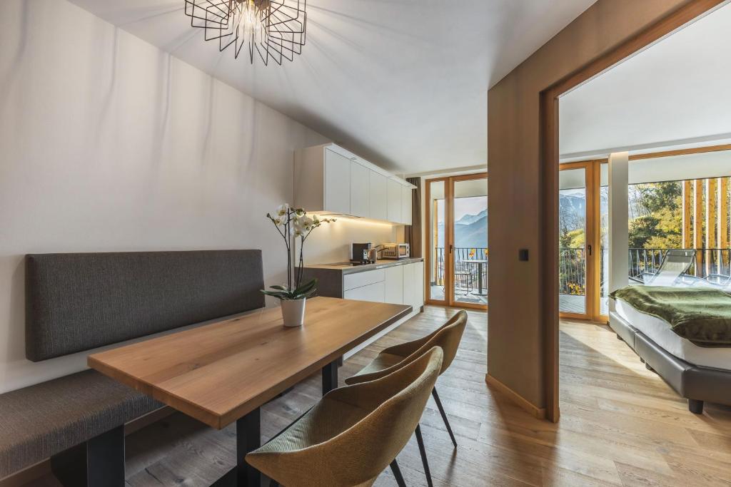 Maraias - Luxury Suites & Apartments - Superior Apartment With Terrace And Mountain View