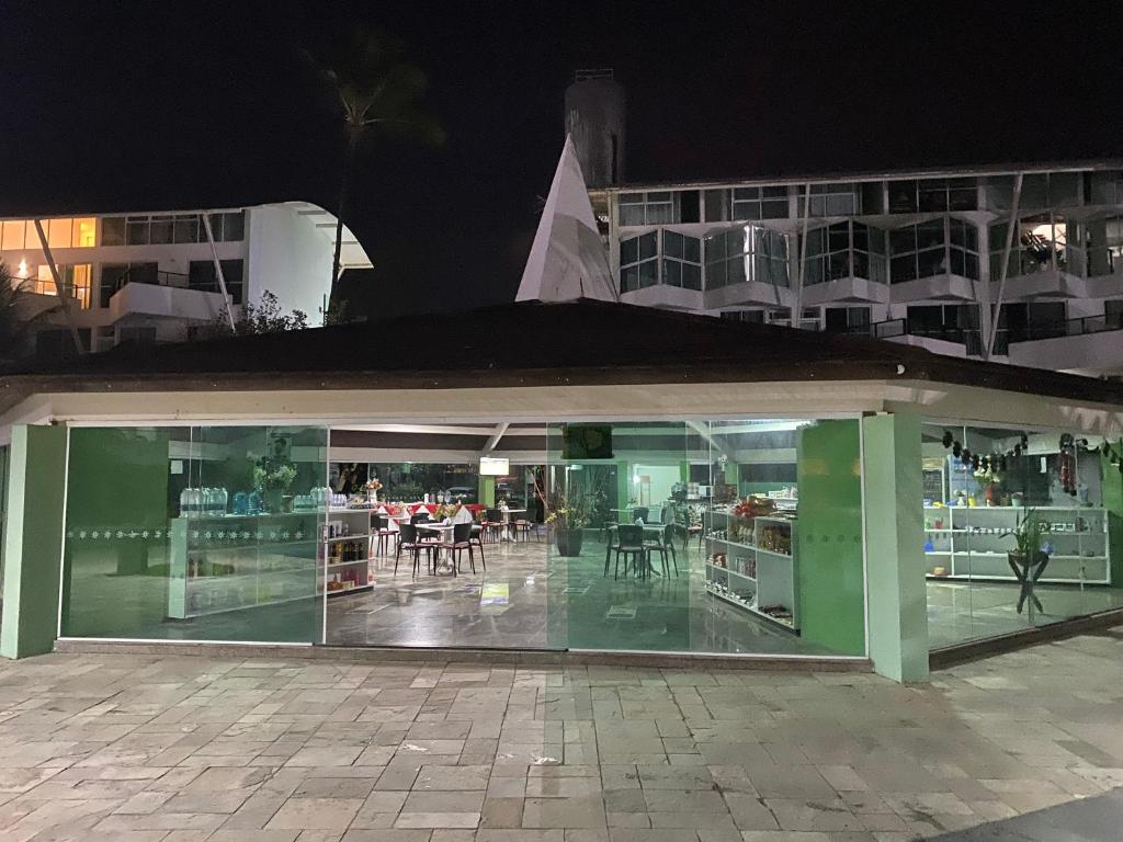  Ancorar Flats Condomínio a Beira Mar