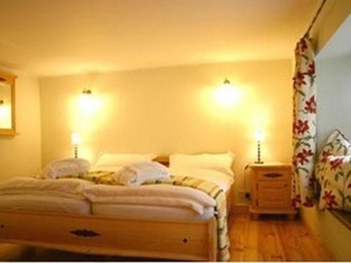 Armidale Cottages Bed & Breakfast - King Room