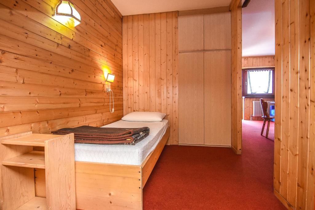 Kuchyňa alebo kuchynka v ubytovaní Appartamenti Dolomiti con piscina e sauna