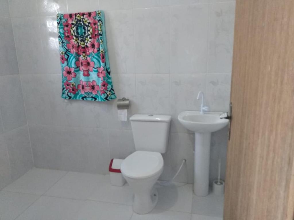  Excelente Sobrado em Mongaguá a 100 mts da praia.