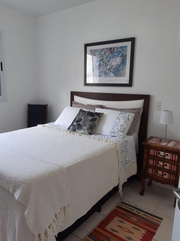  Apartamento Praia brava 100 metros da praia