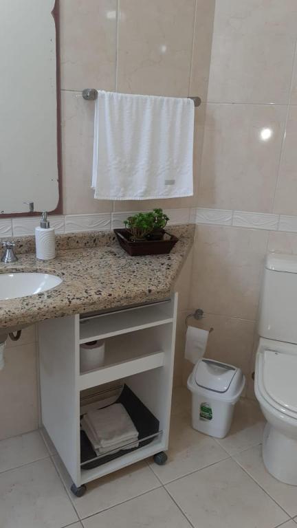  Apartamento Praia brava 100 metros da praia
