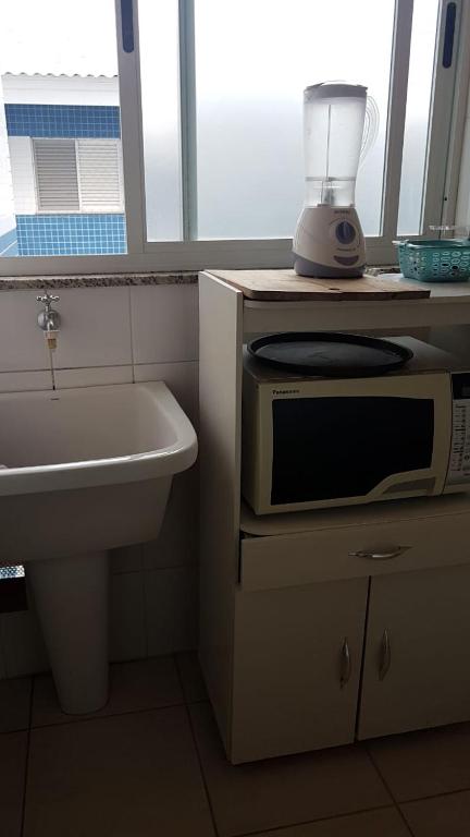  Apartamento Praia brava 100 metros da praia