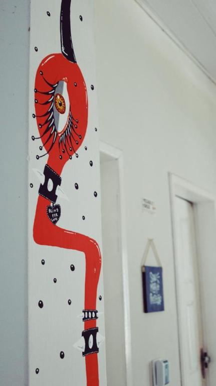  Z-18 Hostel