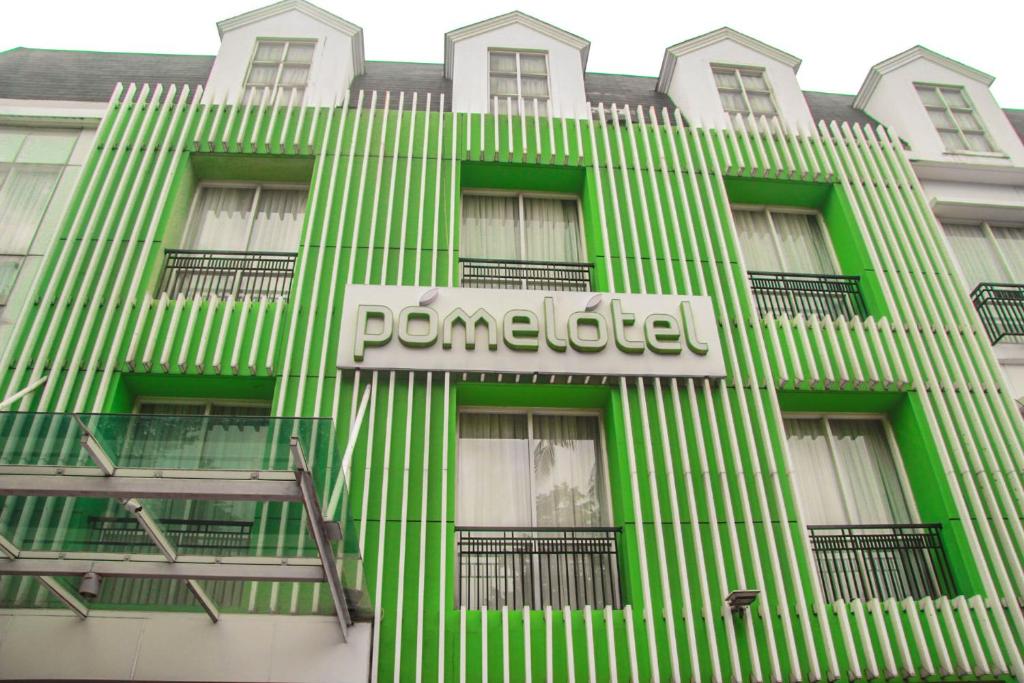 Pomelotel