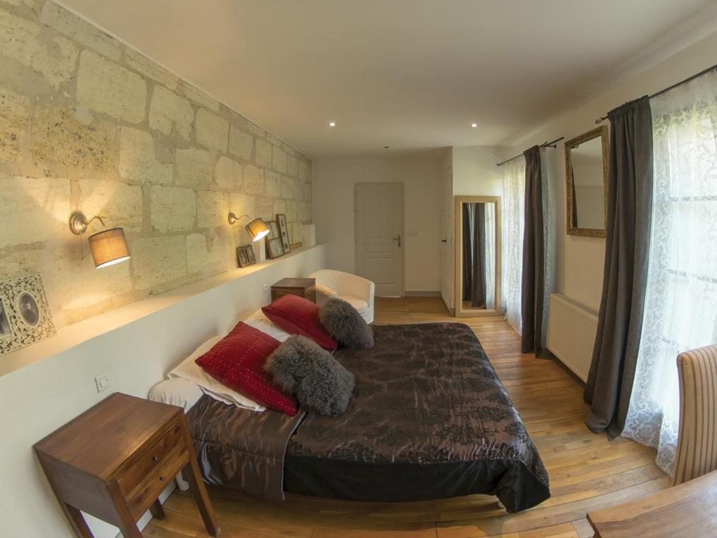 Domaine de Quittignan Brillette - Chambre Jumelle Avec Salle De Bain Privée