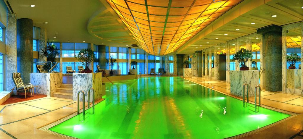 Bazén v ubytování Grand Hyatt Shanghai nebo v jeho okolí
