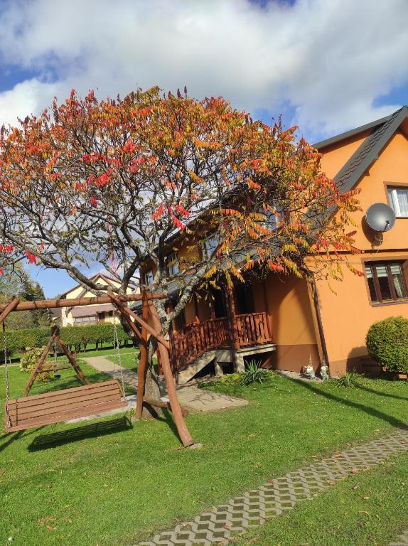 Ogród w obiekcie Apartament Na Rozdrożu