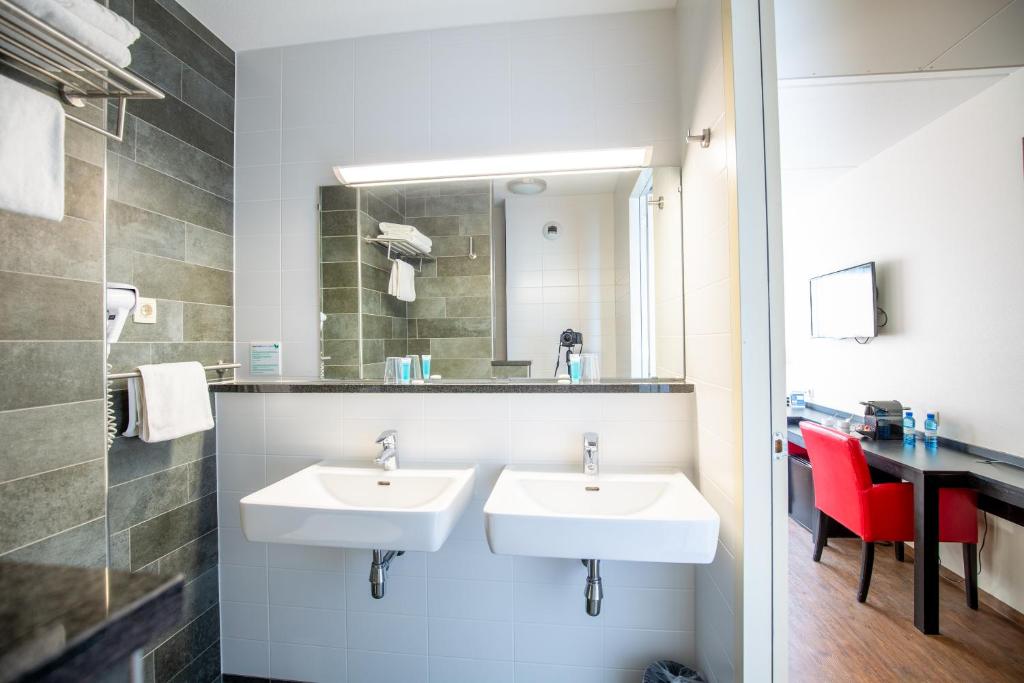 Bastion Hotel Amsterdam Airport - Resim 5