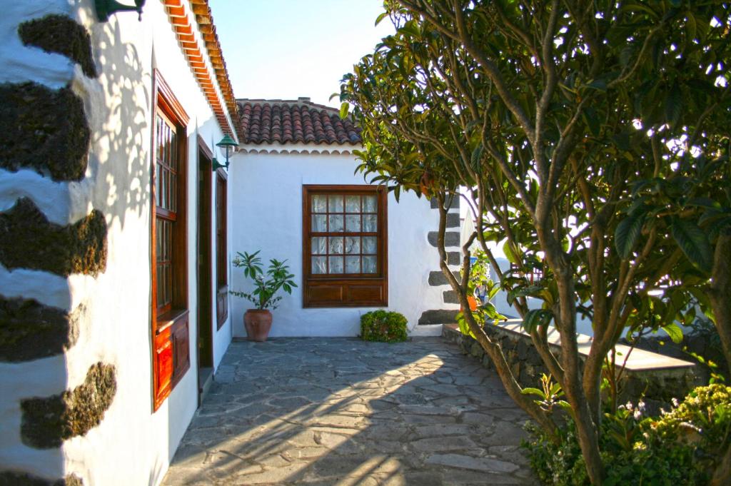 Maximina, Fuencaliente de la Palma – Updated 2022 Prices