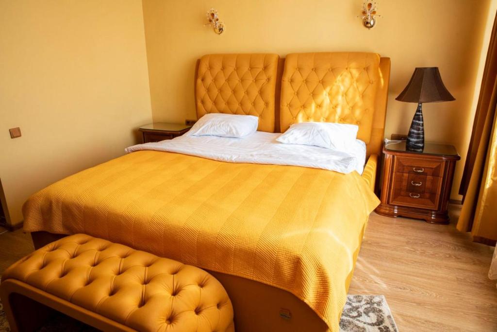 Seven Eleven Apartment HOTEL in Most City - Luxury Apartment