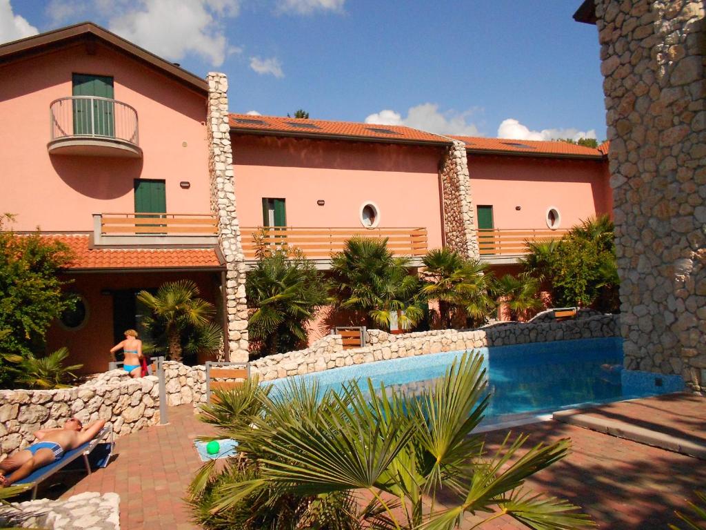 Πισίνα στο ή κοντά στο Ville Rio