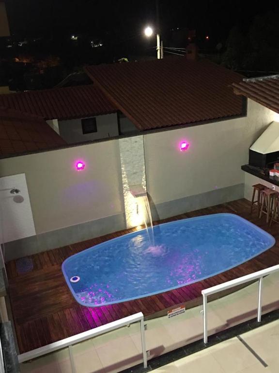  Casa Duplex com Piscina Excelente localização em Iriri