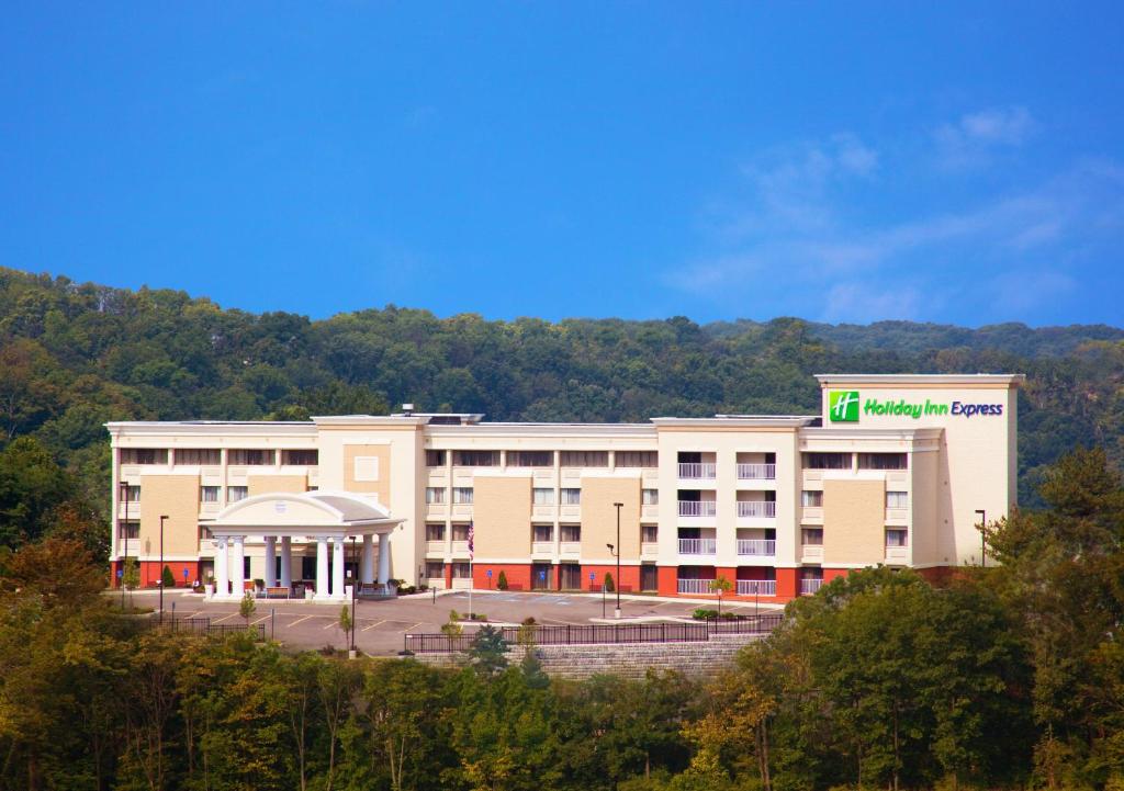 a hospital building with a gazebo in front of it at Holiday Inn Express Cincinnati West, an IHG Hotel in Dent