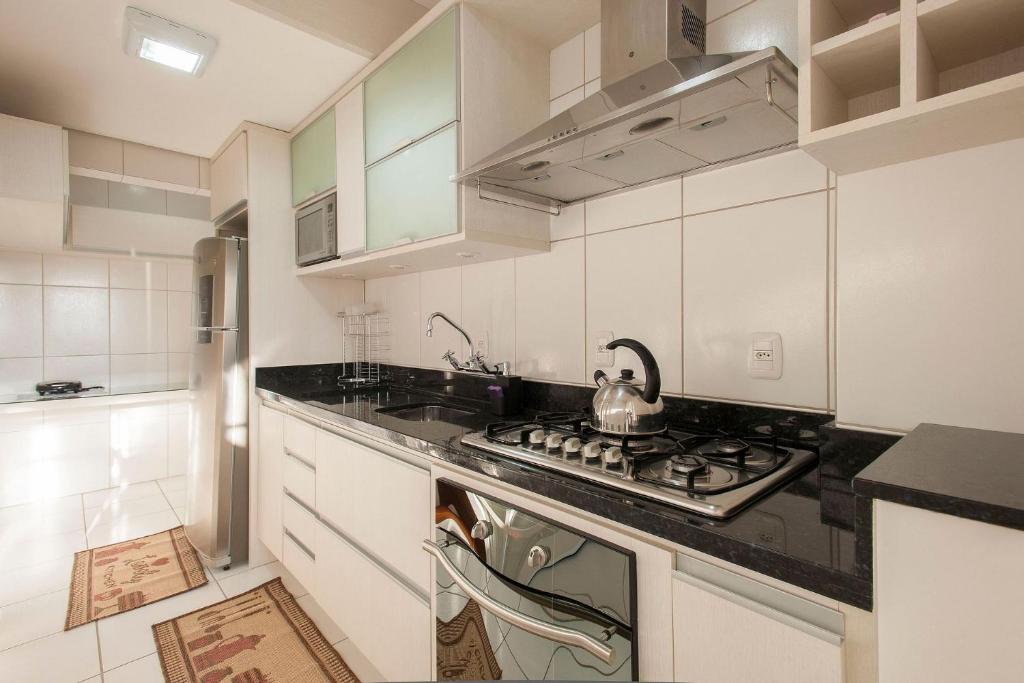  Apartamento completo com 2 quartos no centro de Canela