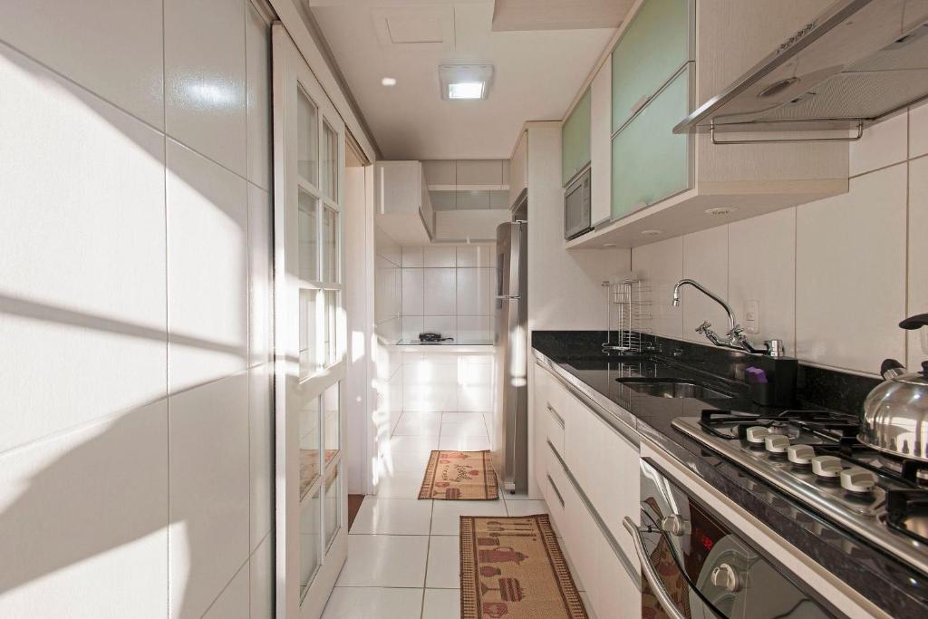  Apartamento completo com 2 quartos no centro de Canela