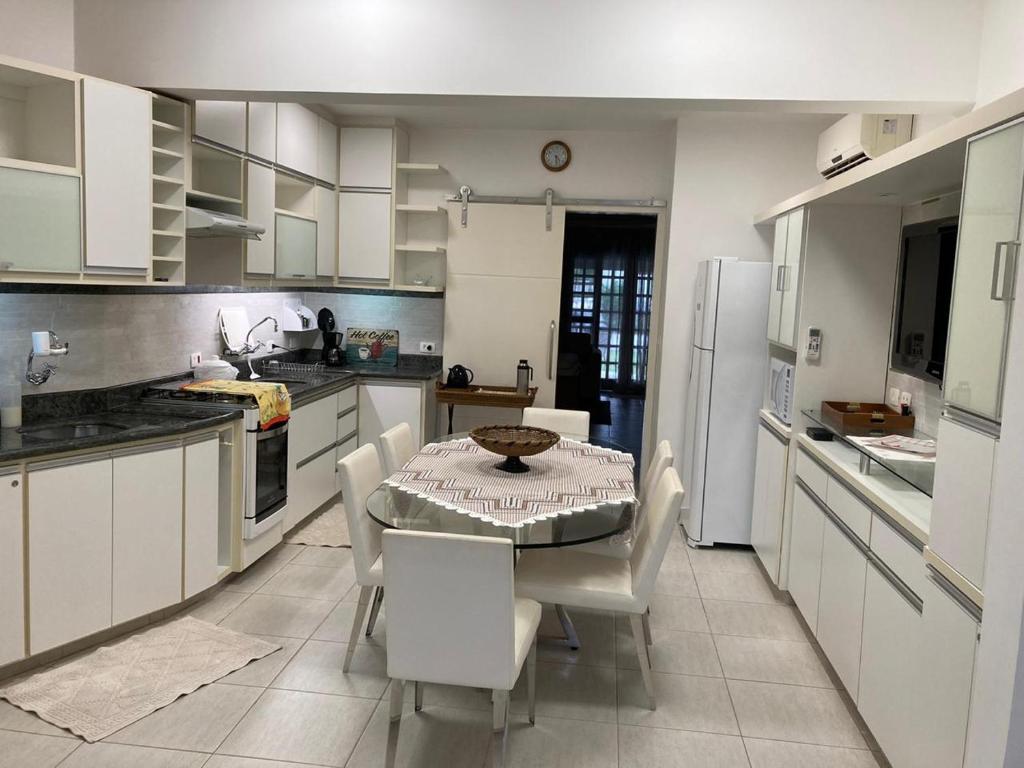  Casa na Praia em Condomínio Lazer Completo