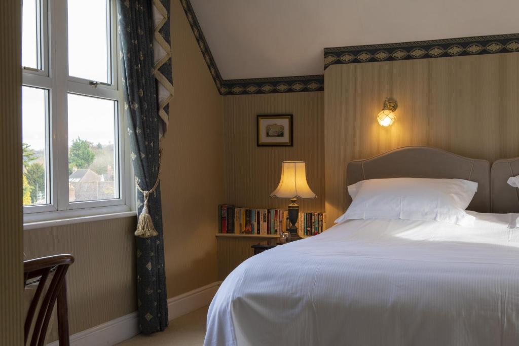 Cleeve Hill Hotel - 