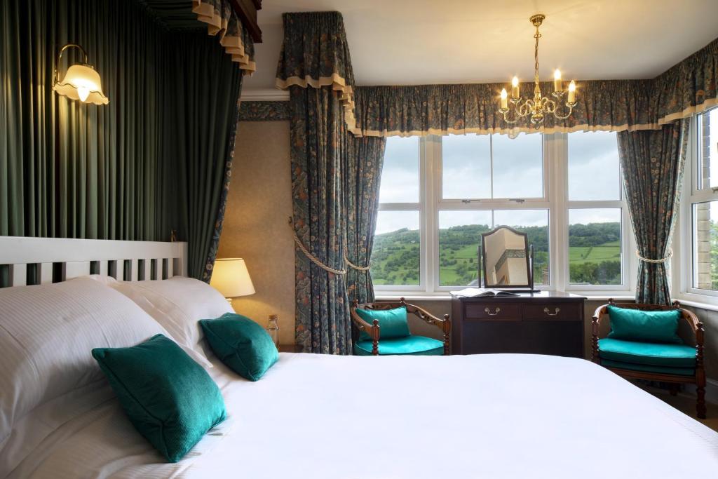 Cleeve Hill Hotel - 
