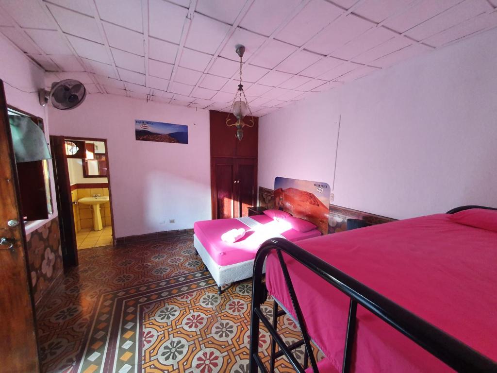 Volcano Hostel - Familiekamer Met Eigen Badkamer