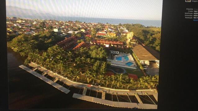  Casa na Praia em Condomínio Lazer Completo